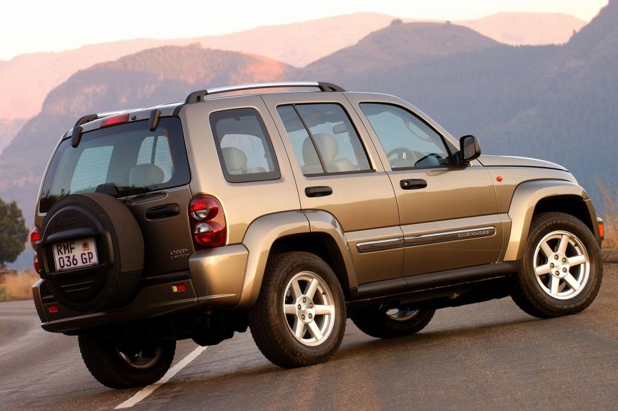  Jeep Cherokee 2002 года  (фото 10 из 130)